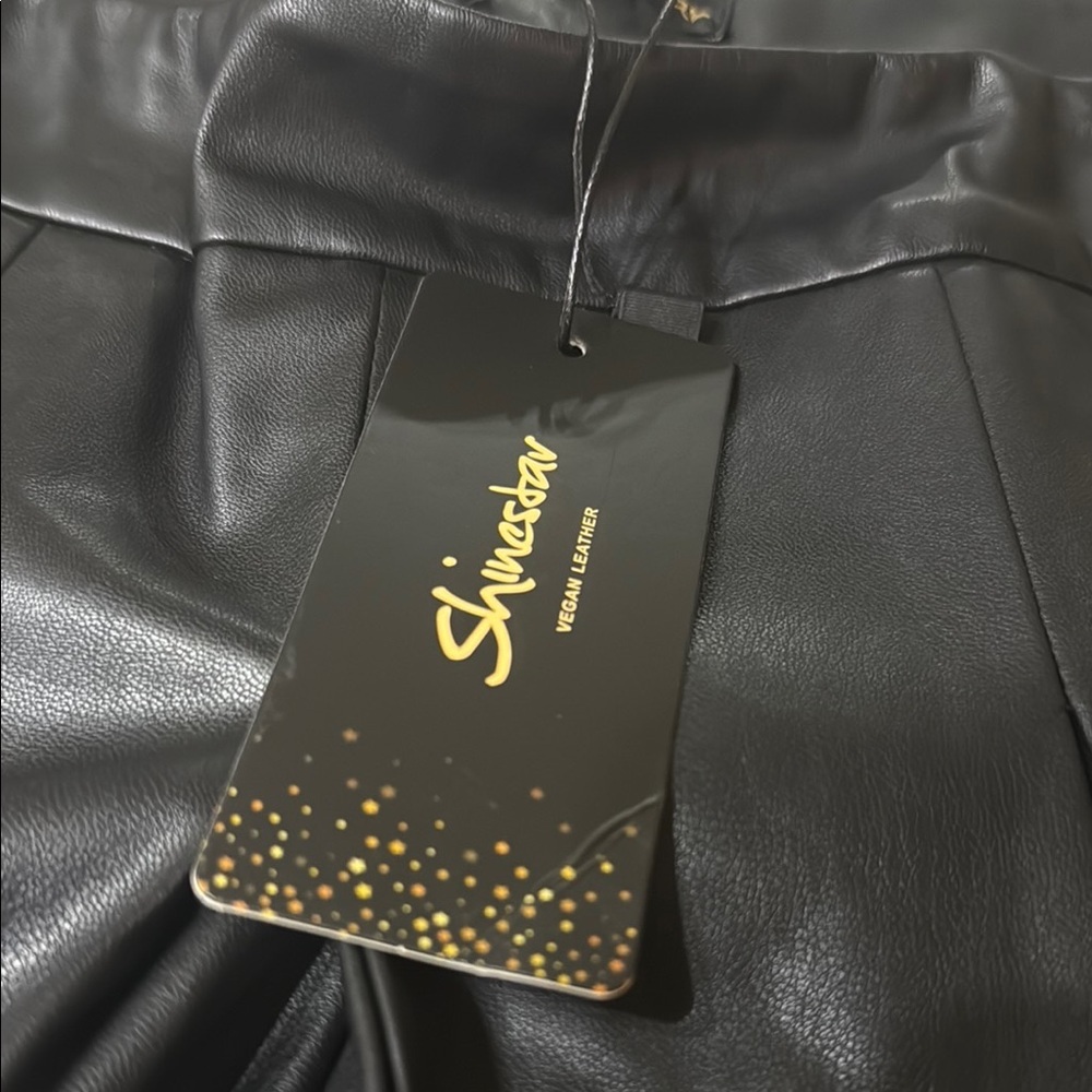 Shinestar Black Pleated Skater Skirt - Picture 4 of 5